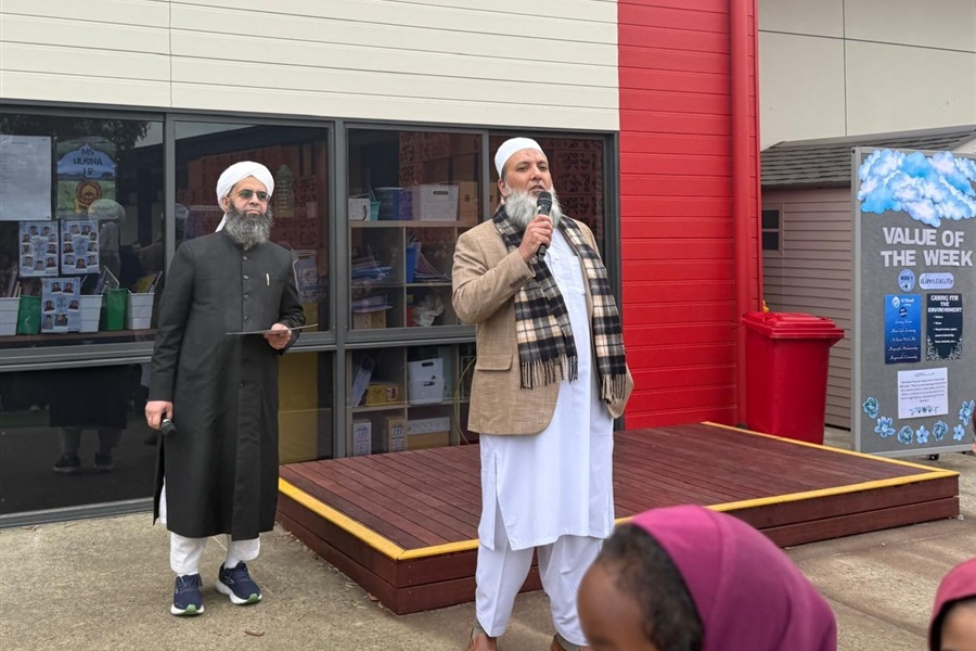 Hifz Students Memorise Quran