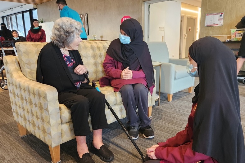 VET CS Students Visit Northpoint Residents