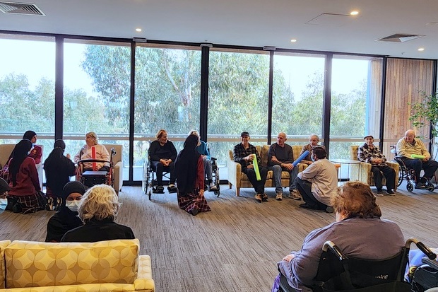 VET CS Students Visit Northpoint Residents