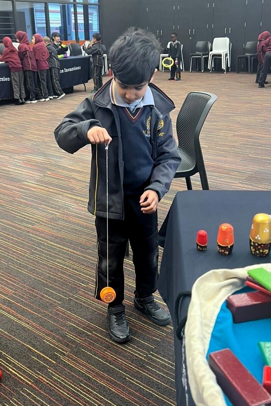 Year 1 Incursion: Push and Pull Forces