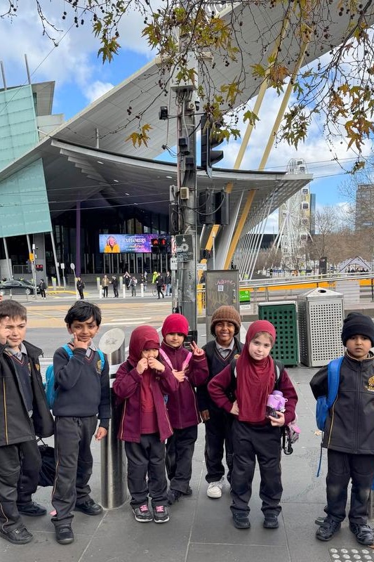 Foundation Students Visit SEA LIFE Aquarium