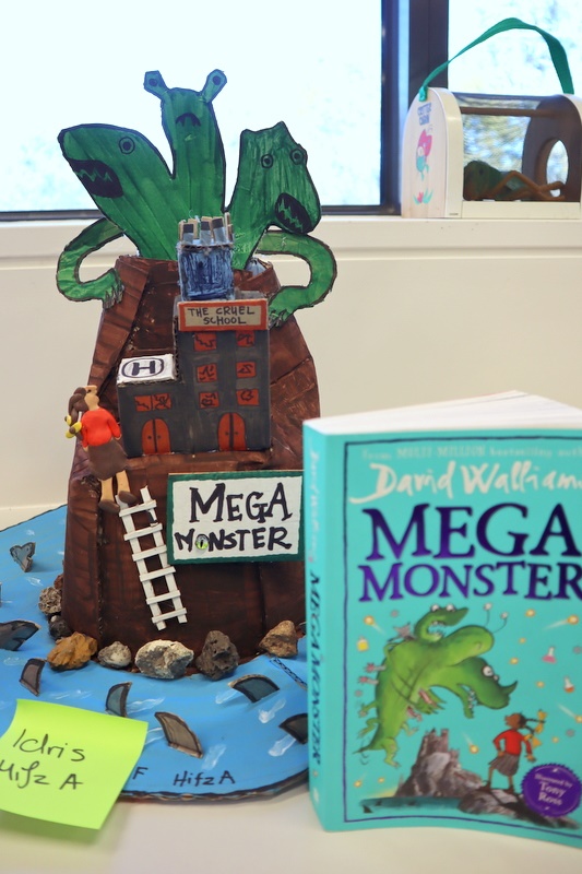 Years 3 – 6: Design a Reading Hat Competition