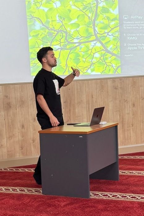 Year 1: Visit to Meadow Heights Mosque