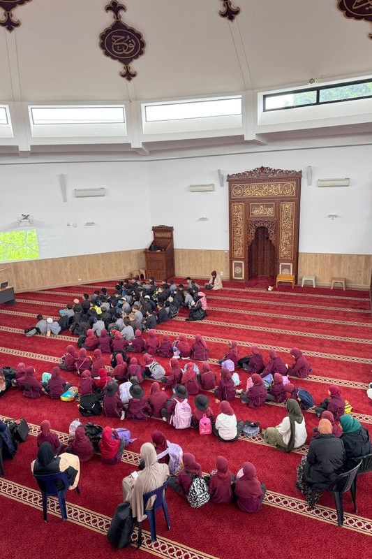 Year 1: Visit to Meadow Heights Mosque