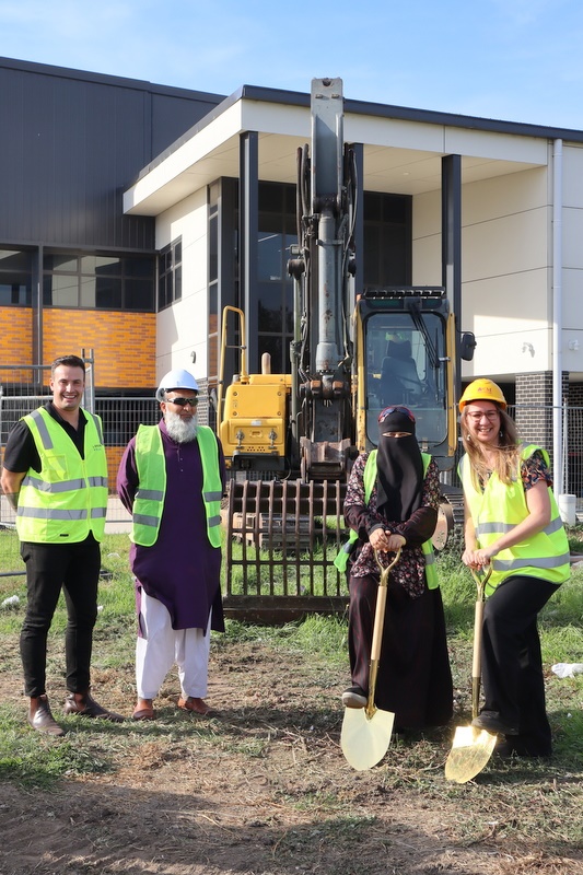 Sod-Turning Ceremony: New Year 7 – 9 Building