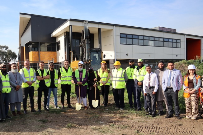 Sod-Turning Ceremony: New Year 7 – 9 Building