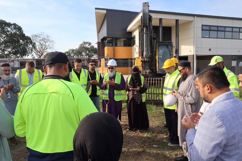 Sod-Turning Ceremony: New Year 7 – 9 Building