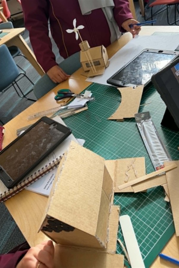 Year 9 Students Explore Sustainable Designs