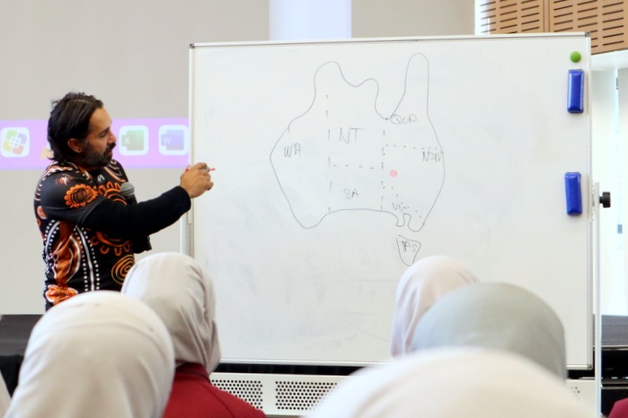 Year 7: Indigenous Artefacts & Storytelling