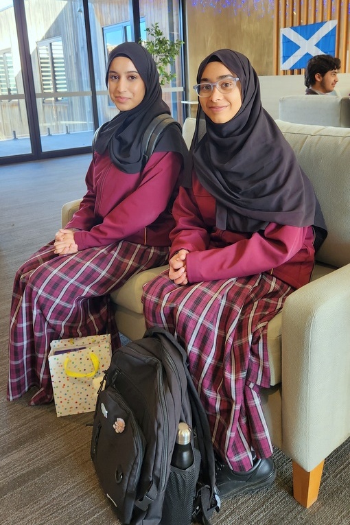 Students Connect with Aeralife Residents