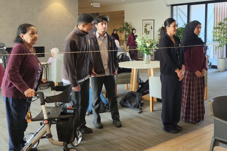 Students Connect with Aeralife Residents