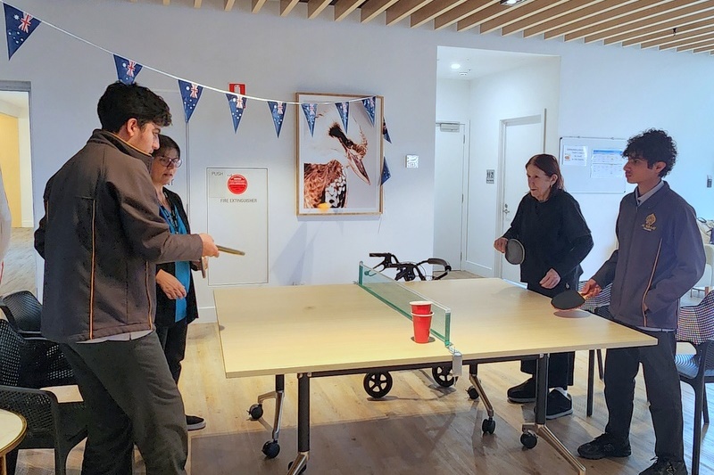 Students Connect with Aeralife Residents