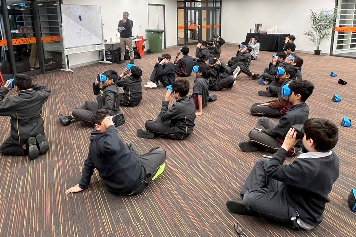 Year 6 Incursion: Virtual Reality – Wild Animals