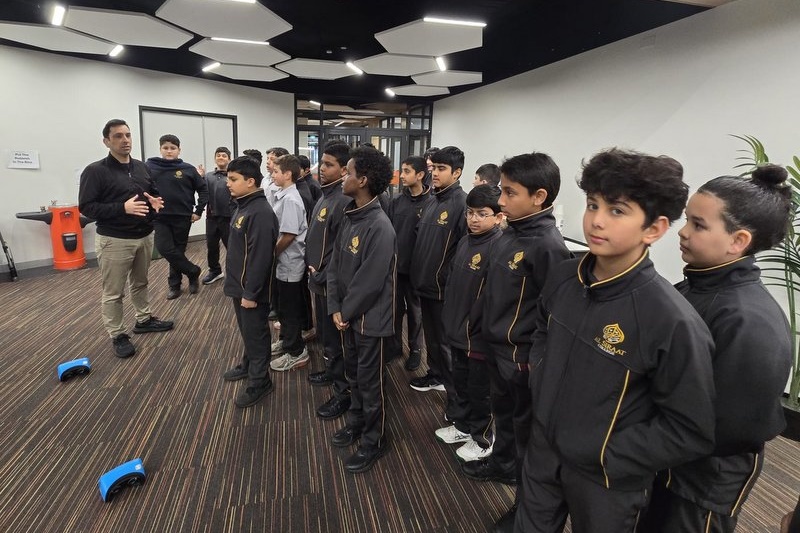 Year 6 Incursion: Virtual Reality – Wild Animals
