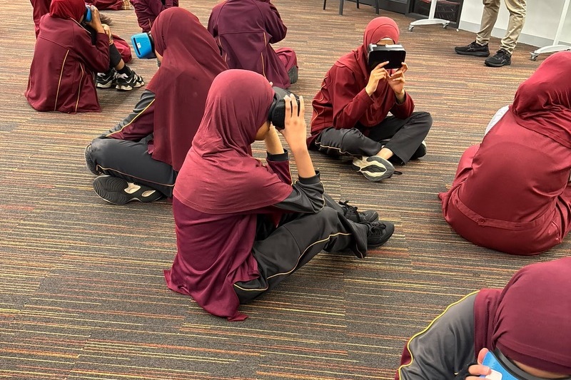 Year 6 Incursion: Virtual Reality – Wild Animals