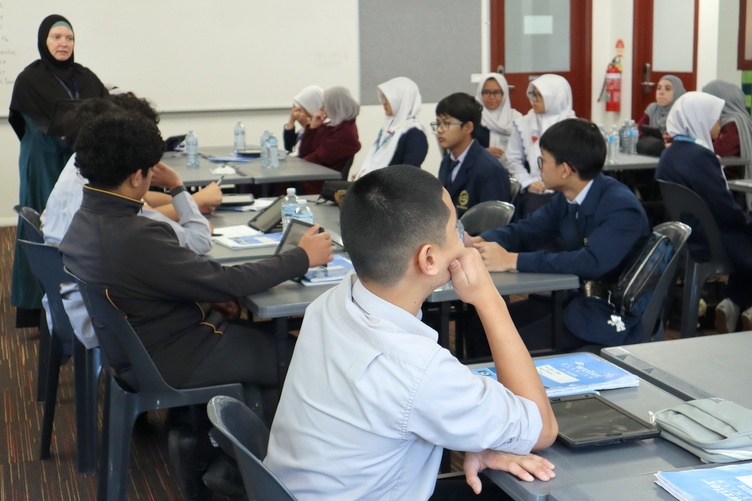 Year 9: Indonesian School Students Visit
