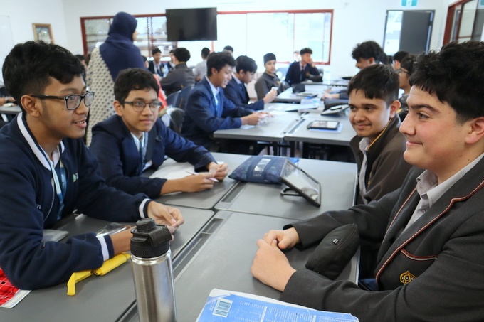 Year 9: Indonesian School Students Visit