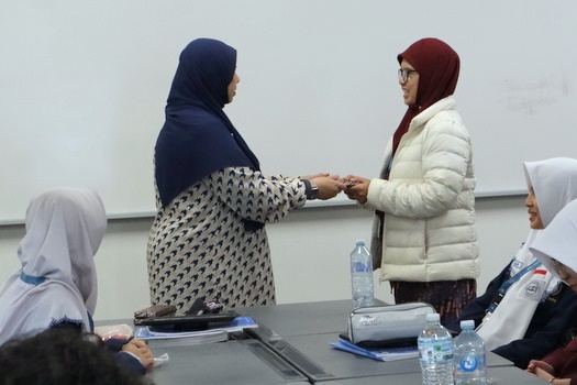 Year 9: Indonesian School Students Visit