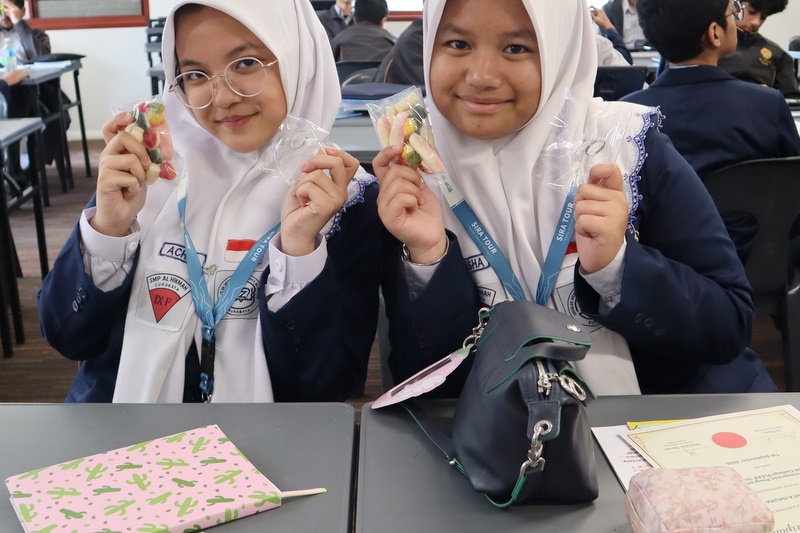 Year 9: Indonesian School Students Visit