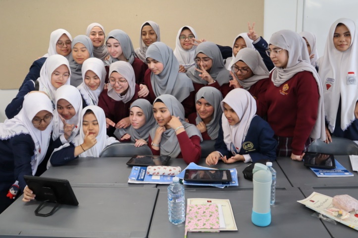 Year 9: Indonesian School Students Visit