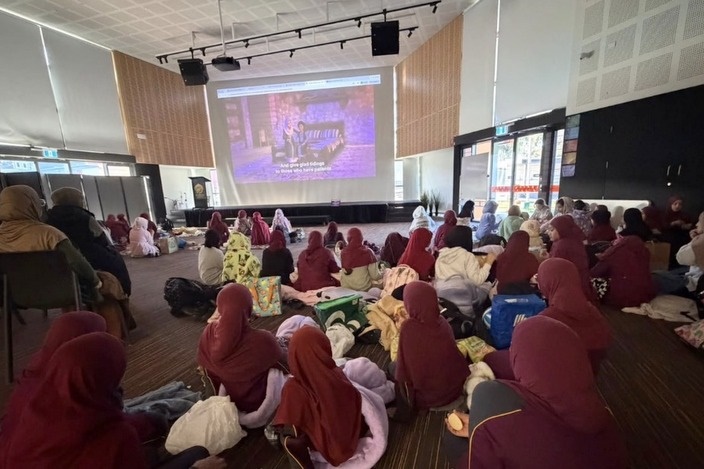 Year 5 and 6 Girls: Arabic Movie Night