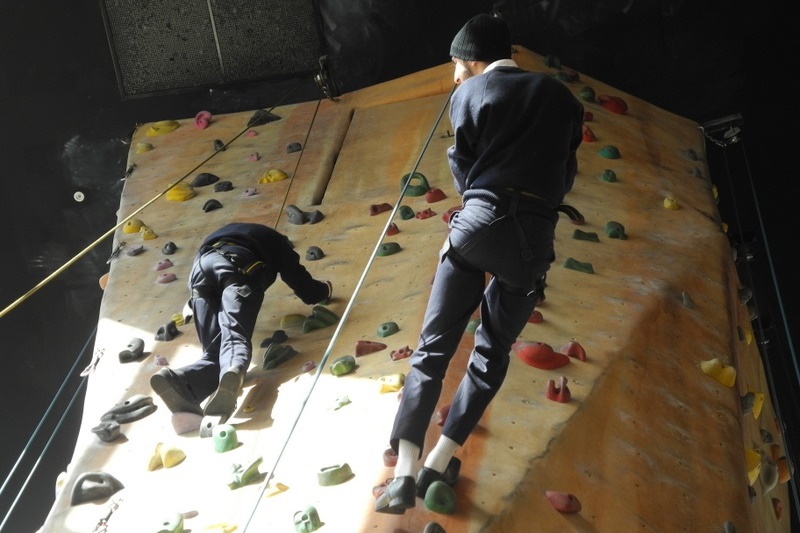 Secondary SRC: Team Building Indoor Climbing