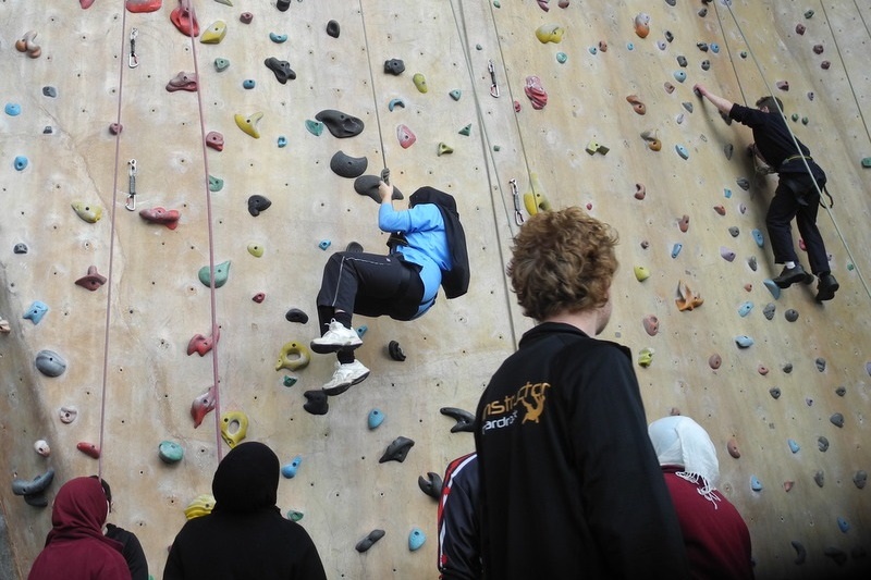 Secondary SRC: Team Building Indoor Climbing
