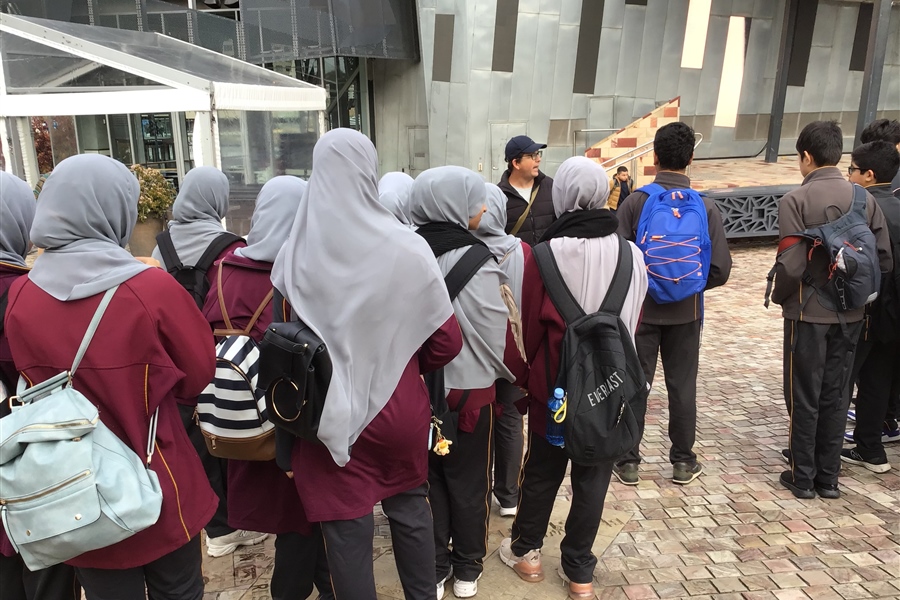 Year 7 and 8 LEAP Inquiry Students Explore Melbourne’s Multicultural History