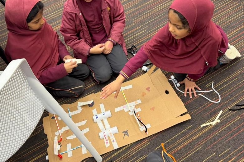 Year 1 Science Incursion: Fizz Kids