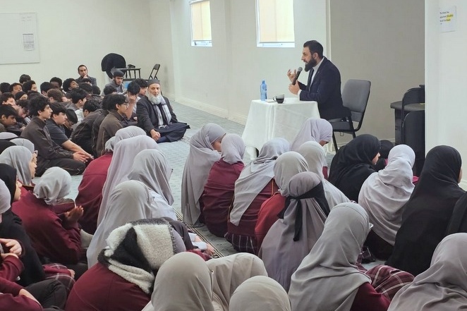 Book Week 2025: Autor Visit – Sheikh Belal Assaad
