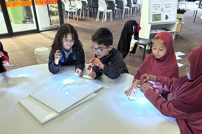 Year 2 Science Incursion: Sound and Light