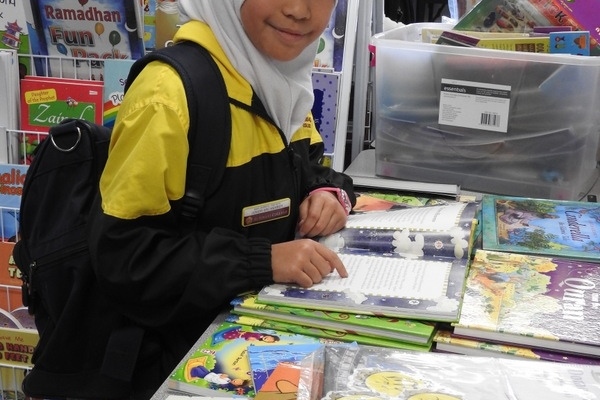 Ali Gator Islamic Book Fair