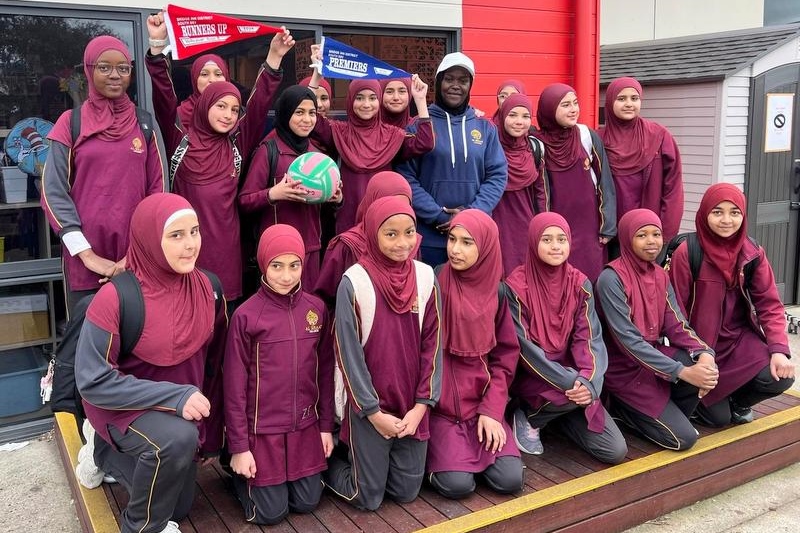 Year 5 and 6 Volleyball Teams Shine at SSV Tournament